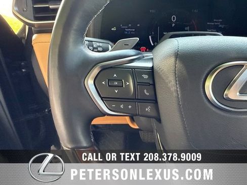 Used 2025 Lexus LX 600 4WD w/ Accessory Package (2T) image 32