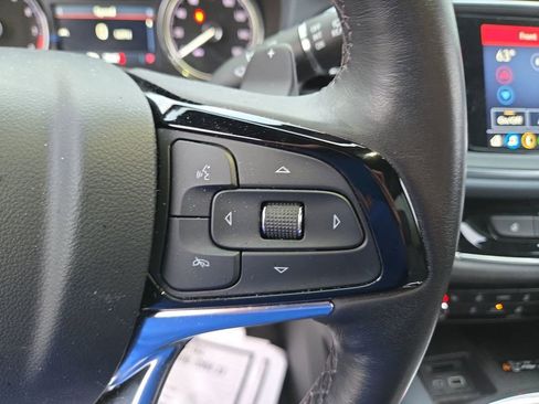 Used 2024 Buick Enclave Essence w/ Technology Package image 20