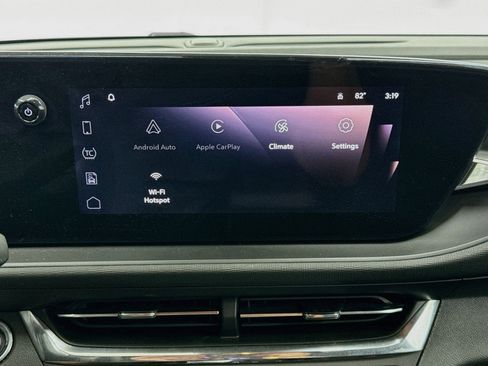 Used 2025 Buick Envista Preferred FWD image 19