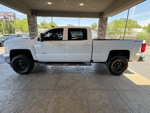 Used 2017 Chevrolet Silverado 2500 LT w/ LT Fleet Convenience Package AWD/4WD image 9