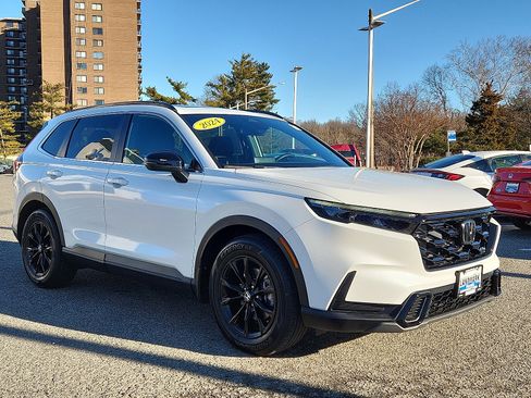 Used 2024 Honda CR-V Sport image 3