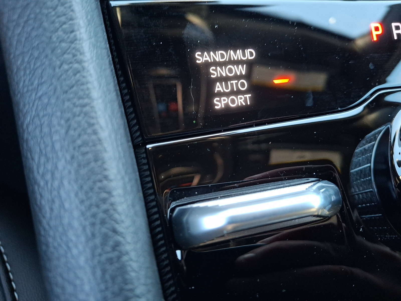 New 2026 Jeep Grand Cherokee Altitude AWD/4WD image 18