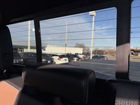 Used 2022 Chevrolet Silverado 2500 High Country image 37