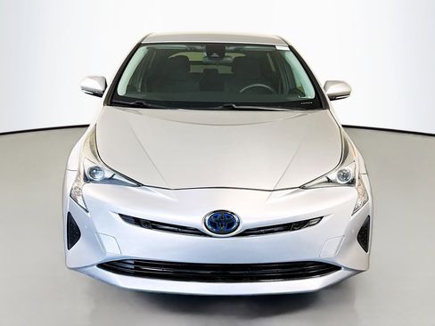 Used 2018 Toyota Prius Two w/ Prius Two Safety Plus Package image 2