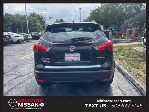 Used 2019 Nissan Rogue Sport SV AWD/4WD image 4