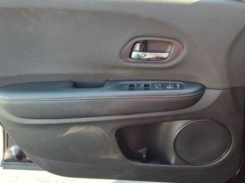 Used 2019 Honda HR-V Sport image 22