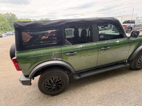 Used 2023 Ford Bronco 4-Door AWD/4WD image 13
