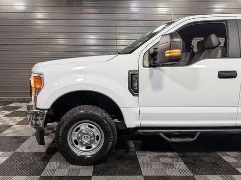 Used 2022 Ford F250 XL w/ Power Equipment Group image 39
