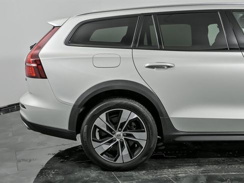 Used 2020 Volvo V60 T5 Cross Country w/ Protection Package Premier AWD/4WD image 11