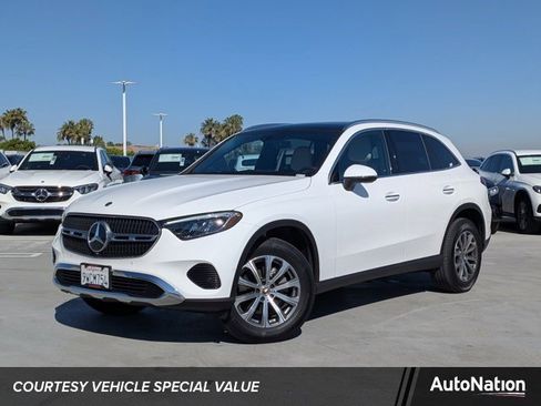 Used 2026 Mercedes-Benz GLC 300 GLC 300 image 1