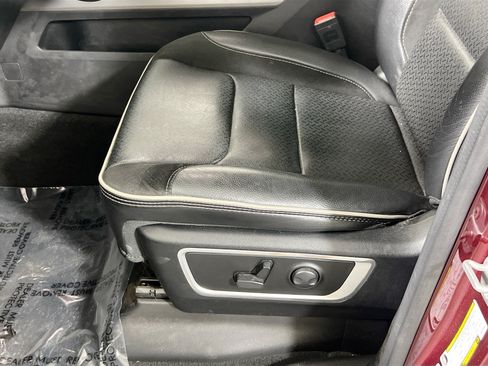 Used 2023 RAM 1500 Laramie AWD/4WD image 19