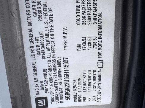 Used 2005 HUMMER H2 SUT w/ Preferred Equipment Group image 8