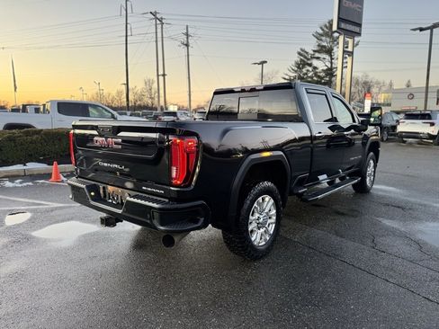 Used 2020 GMC Sierra 2500 Denali w/ Denali Ultimate Package image 6