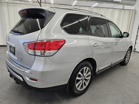 Used 2014 Nissan Pathfinder SL w/ SL Premium Package image 5