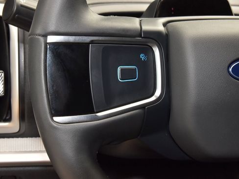 Certified 2025 Ford Expedition Active AWD/4WD image 24