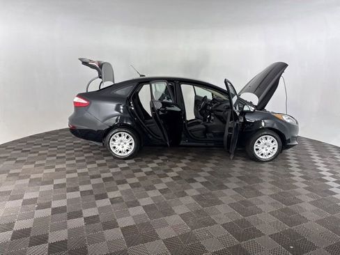 Used 2017 Ford Fiesta S image 16