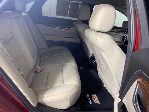 Used 2019 Cadillac XTS Luxury image 36