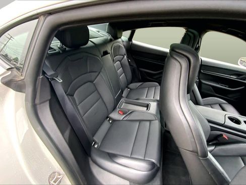 Used 2022 Porsche Taycan RWD image 17