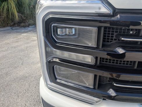 New 2026 Ford F250 Platinum w/ Tremor Off-Road Package AWD/4WD image 10