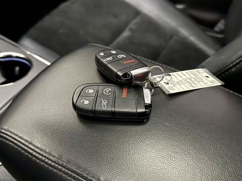 Used 2018 Dodge Durango GT w/ Premium Group AWD/4WD image 27