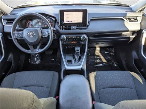 Used 2024 Toyota RAV4 XLE image 17