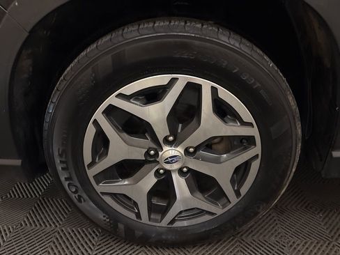Used 2023 Subaru Forester Premium image 26