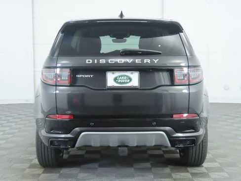Used 2025 Land Rover Discovery Sport S image 6
