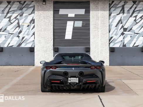 Used 2025 Ferrari SF90 Spider image 16