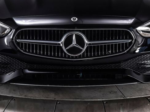 Used 2024 Mercedes-Benz C 300 4MATIC Sedan w/ Advanced USB Package image 9