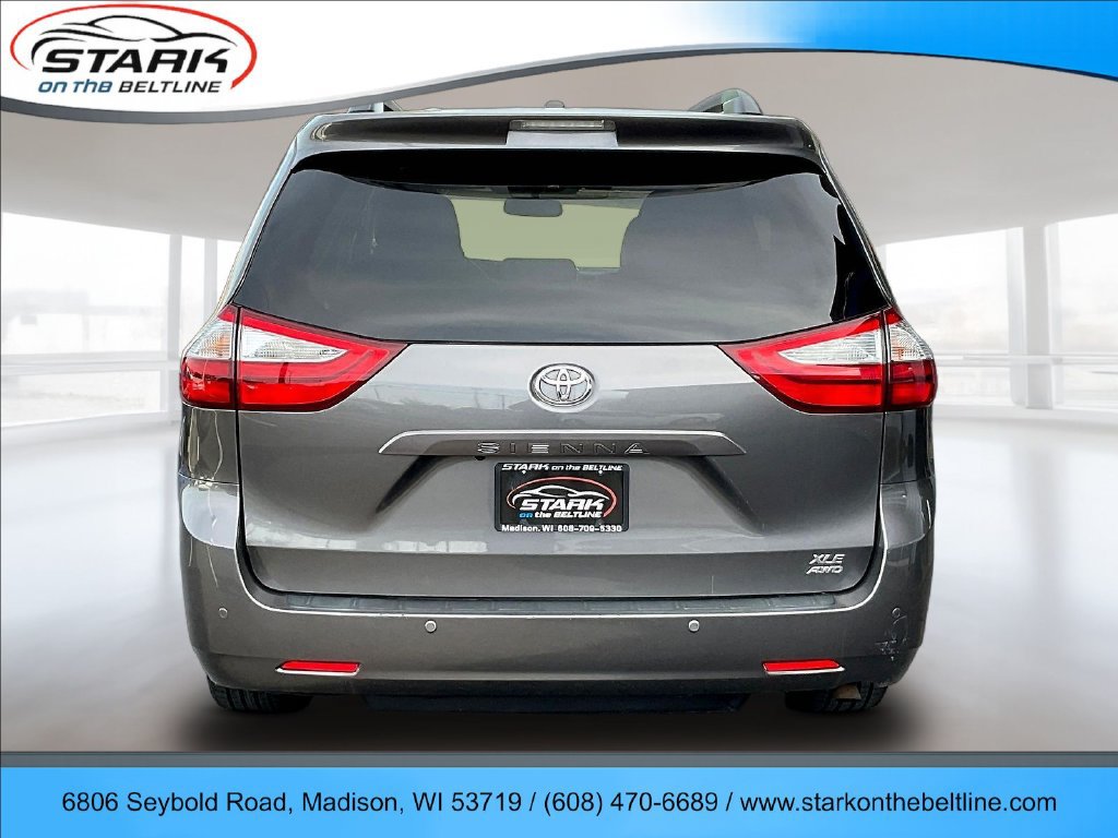 Used 2017 Toyota Sienna XLE Premium AWD/4WD image 5