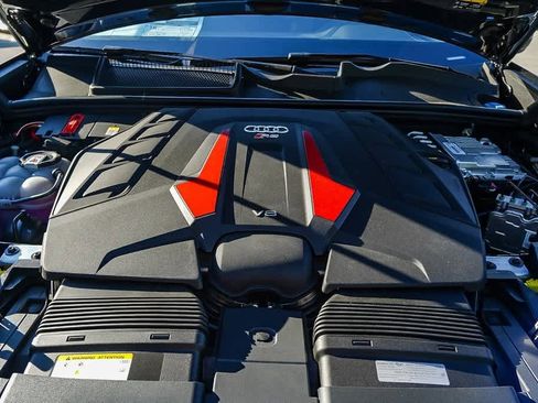 New 2026 Audi RS Q8 performance image 23