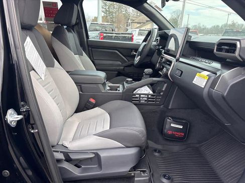 New 2025 Toyota Tacoma TRD Off-Road image 6