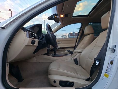 Used 2008 BMW 335i Sedan w/ Premium Pkg image 14