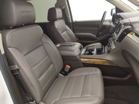 Used 2017 GMC Yukon XL Denali w/ Open Road Package AWD/4WD image 21