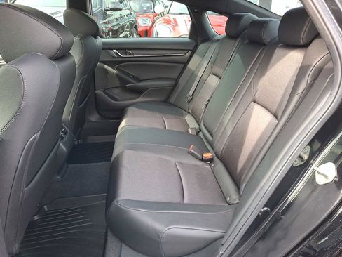 Used 2019 Honda Accord Sport image 9