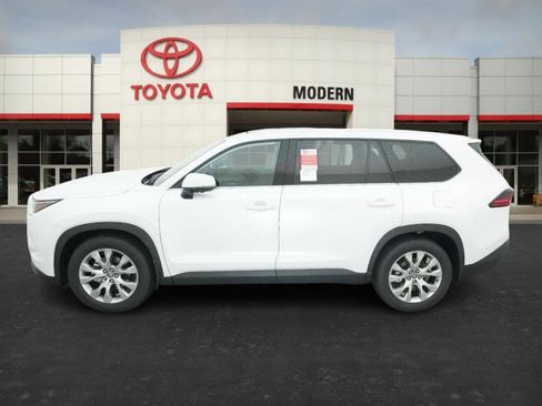 New 2026 Toyota Grand Highlander Limited image 9