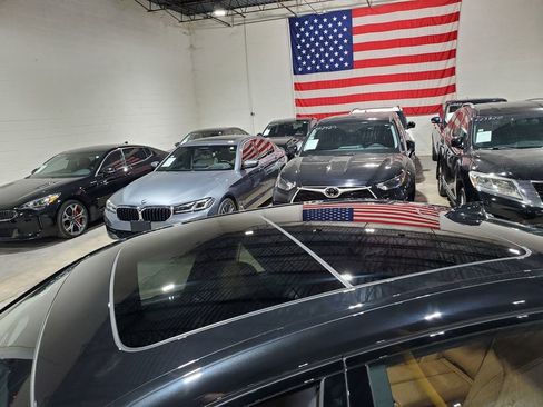 Used 2022 BMW ALPINA B7 xDrive image 50