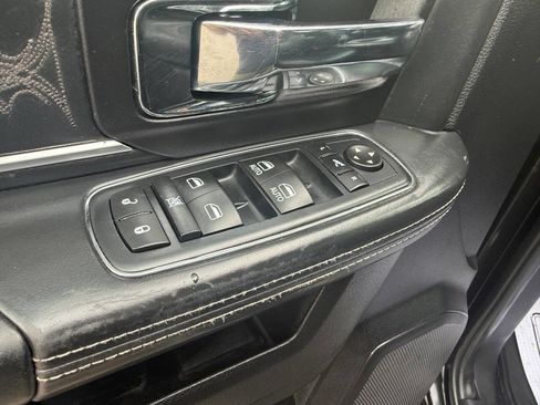 Used 2016 RAM 3500 Laramie Longhorn AWD/4WD image 17