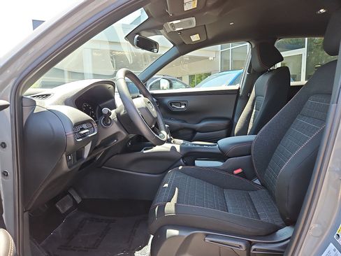 Used 2024 Honda HR-V Sport image 13