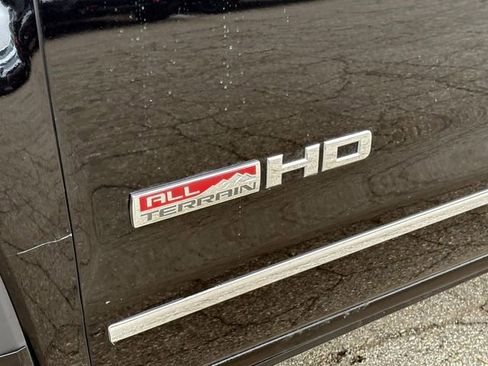Used 2015 GMC Sierra 2500 SLT w/ All-Terrain HD Package image 11