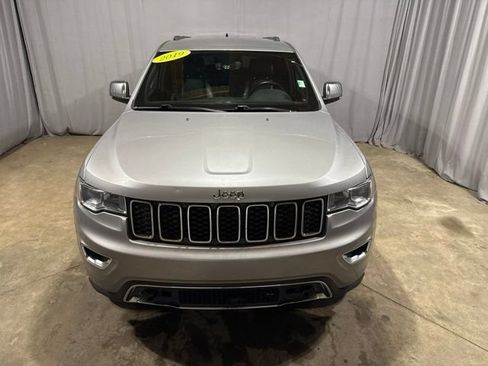 Used 2019 Jeep Grand Cherokee Limited AWD/4WD image 2