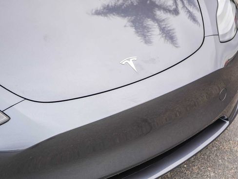 Used 2023 Tesla Model Y AWD image 6