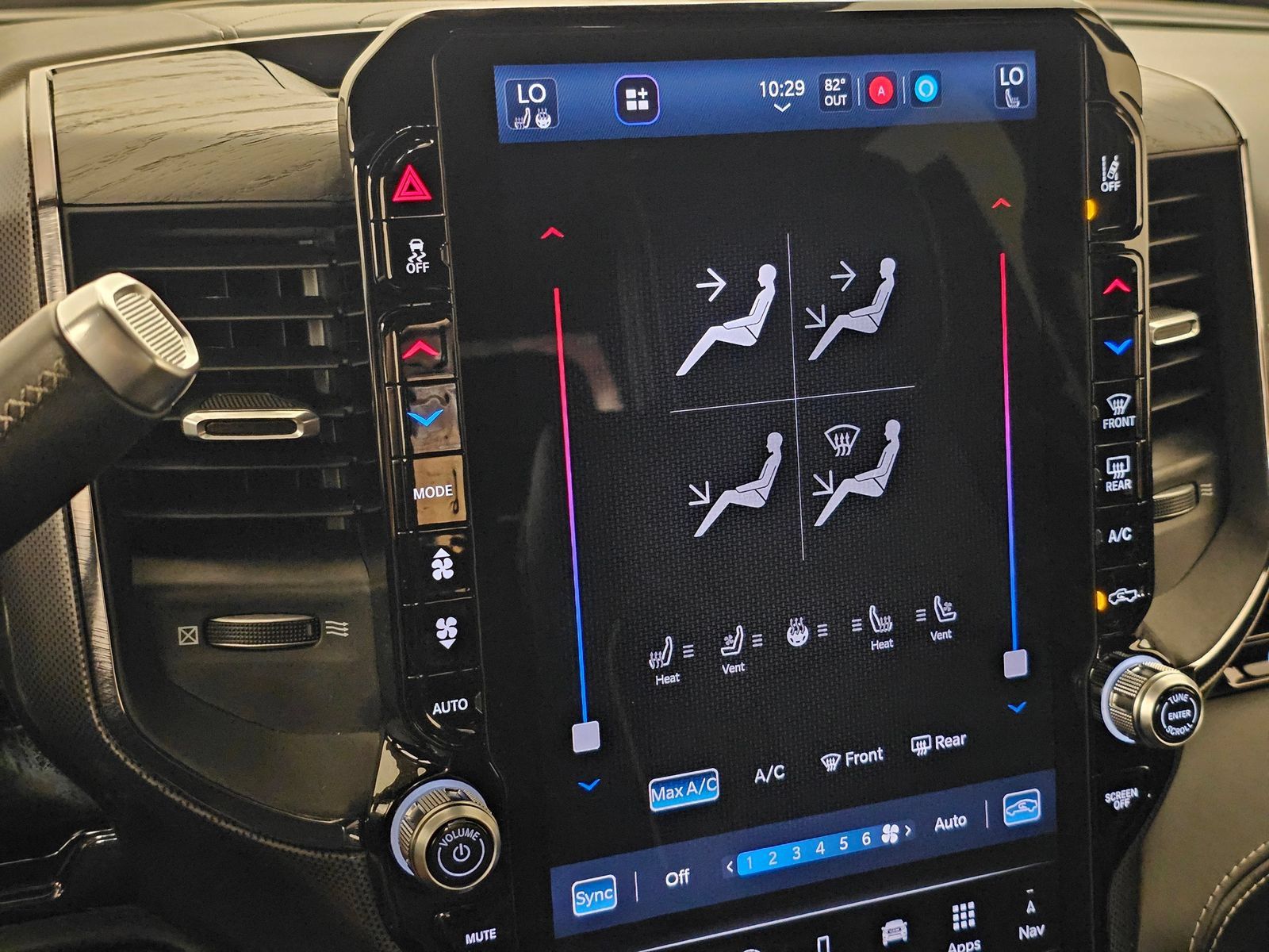Used 2025 RAM 3500 Limited AWD/4WD image 14