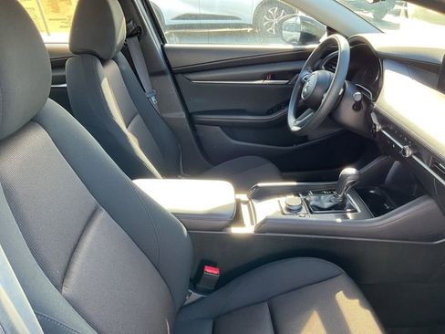 Used 2024 MAZDA MAZDA3 s image 19