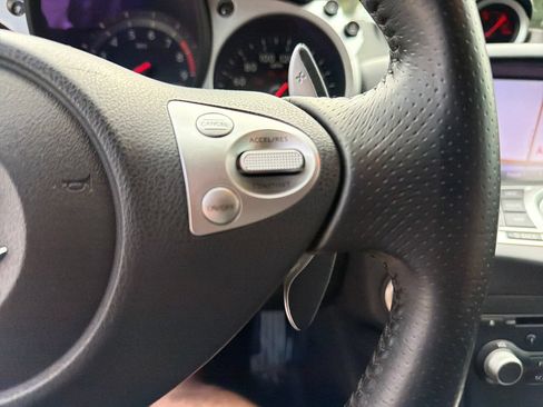 Used 2019 Nissan 370Z Touring Sport RWD image 21