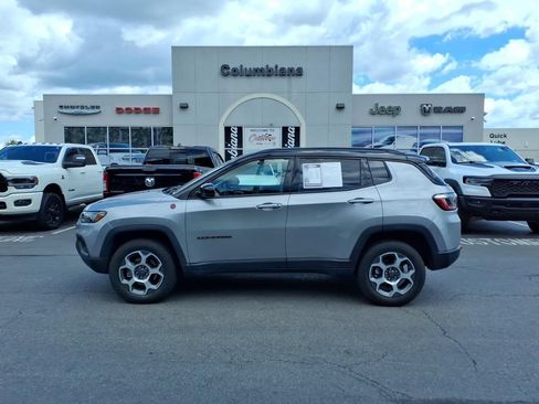 Used 2022 Jeep Compass Trailhawk w/ Sun and Sound Group AWD/4WD image 1