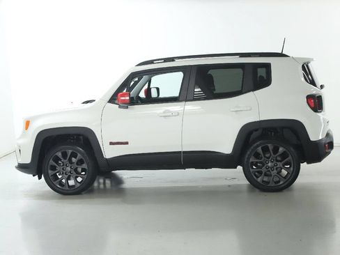 Used 2023 Jeep Renegade Latitude w/ Sun/Sound Group AWD/4WD image 39