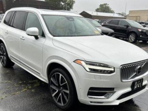 Used 2023 Volvo XC90 B6 Plus w/ Protection Package Premier AWD/4WD image 3