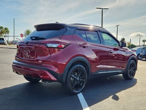 Used 2022 Nissan Kicks SR w/ Premium Package image 6