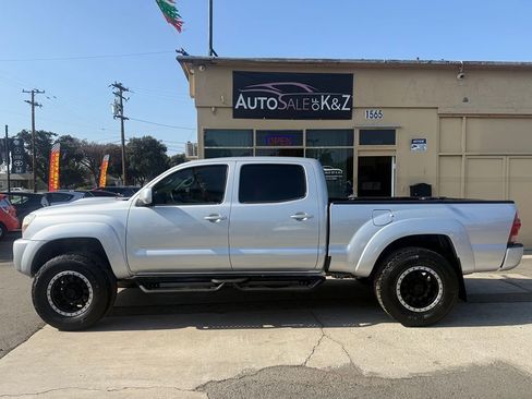 Used 2008 Toyota Tacoma PreRunner RWD image 2
